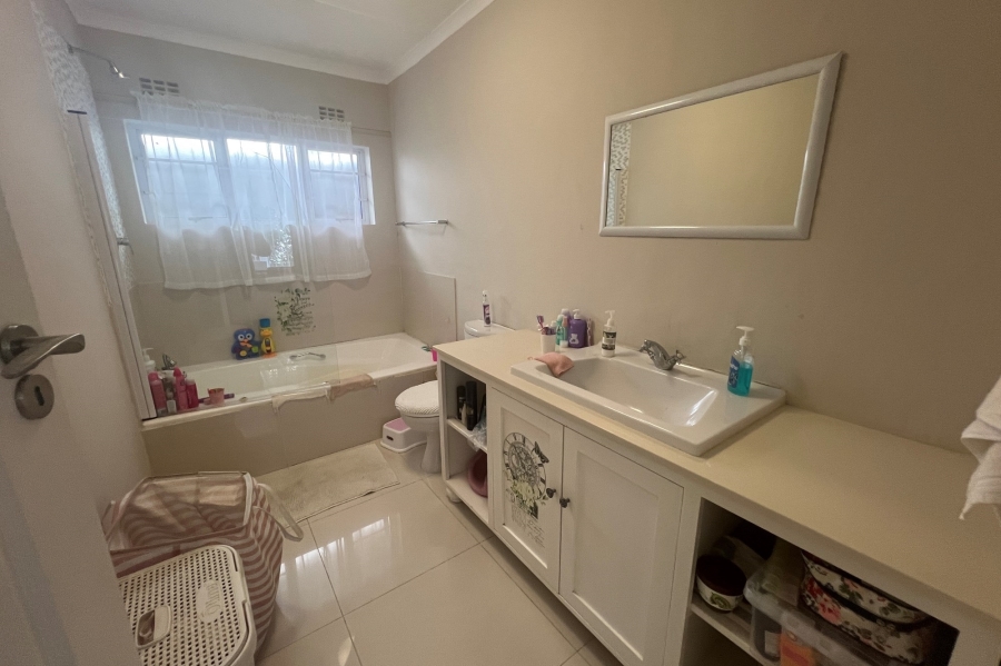 3 Bedroom Property for Sale in Beacon Bay Eastern Cape